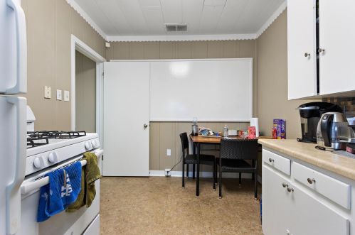 724 G St, Davis, CA 95616-3728