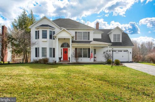 4456 Dunmore Dr, Harrisburg, PA 17112-1552