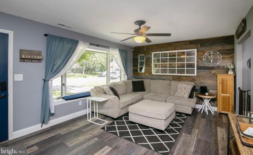 6 Juniper Ln, Erial, NJ 08081-1740