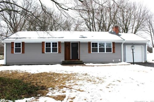41 Mcgrath Rd, Wapping CT  06074-1116 exterior