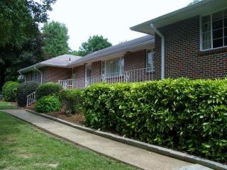 1208 Marijon Dr, Chattanooga, TN 37421-3628