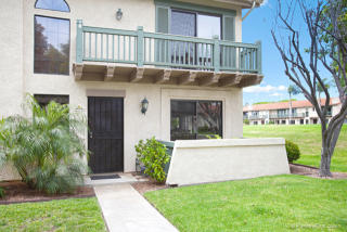 6859 Pear Tree Dr, Carlsbad, CA 92011-3937