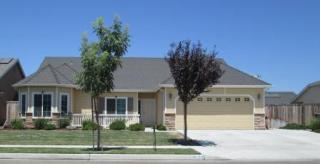 1076 Avalon Dr, Lemoore CA  93245-9154 exterior