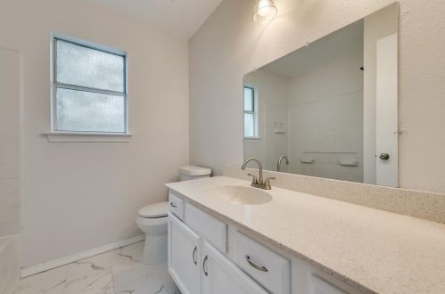 9905 Crystal Valley Way, Dallas TX  75227-5235 exterior