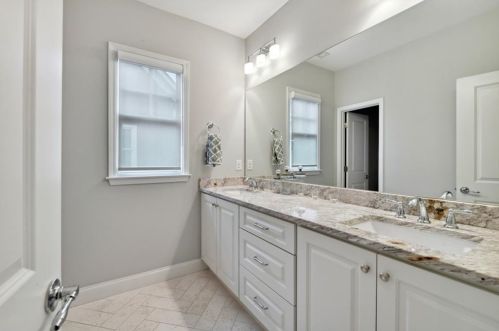 1448 Grant Dr, Atlanta GA  30319-3589 exterior
