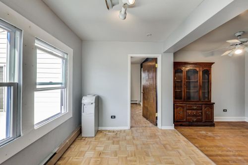 6550 Ebinger Dr, Niles IL 60714-4435 exterior