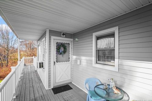 46 Senior Dr, Upper Stepney, CT 06468-2733