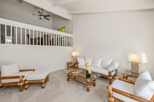 1213 Kaeleku St, Honolulu HI  96825-3005 exterior