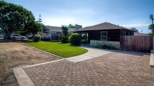 5301 Los Robles Dr, Carlsbad, CA 92008-4331