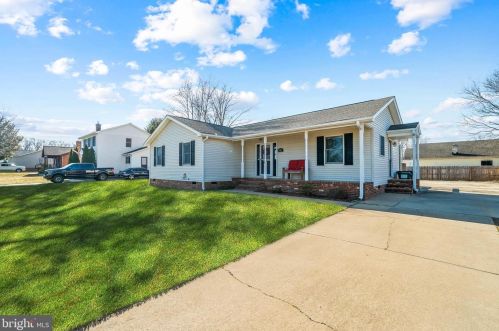 201 Brooks Dr, Fredericksburg, VA 22408-2905