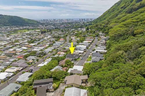 3359 Huelani Dr, Honolulu HI  96822-1276 exterior