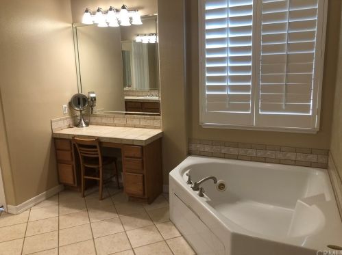 17430 7 Spg Way, Riverside CA  92504-9454 exterior