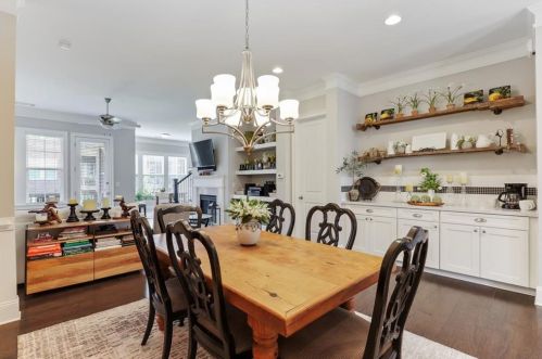 3632 Brookleigh Ln, Atlanta GA  30319-2206 exterior