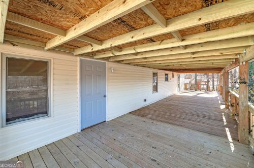 252 Lakeview Dr, Locust Grove GA  30248-3820 exterior