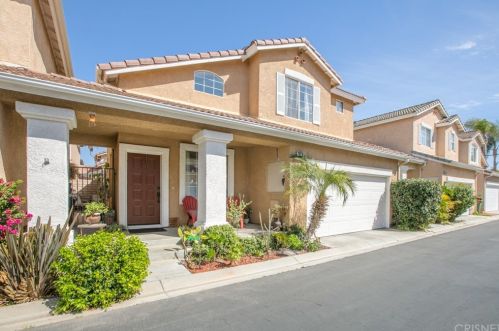 1678 Larksberry Ln, Simi Valley, CA 93065-7404