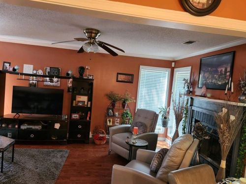850 Churchill Ct, Stone Mountain, GA 30083-6041
