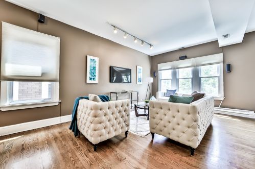 3119 Seminary Ave, Chicago, IL 60657-3308
