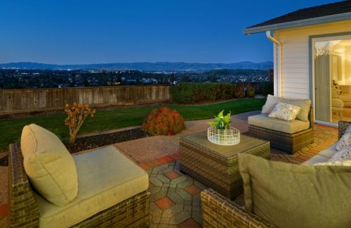 1463 Montego Dr, San Jose, CA 95120-5104