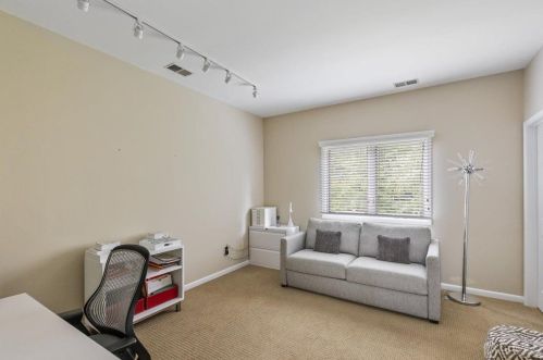 305 Sayre Dr, Princeton NJ  08540-5872 exterior