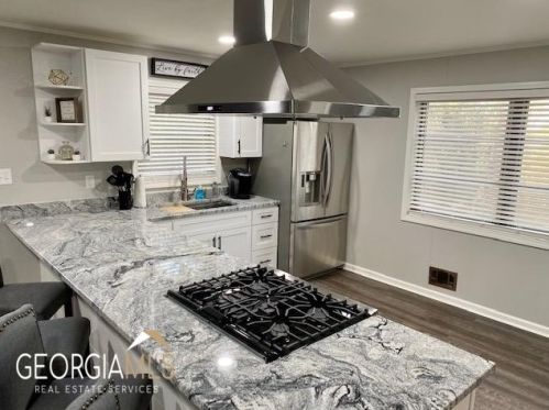 3415 Forrest Hl Dr, Atlanta GA  30354-1520 exterior