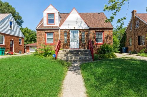 900 43rd Pl, Gary, IN 46409-2312