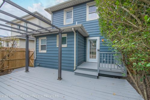 1545 Asbury Ave, Tinton Falls NJ 07712-6102 exterior