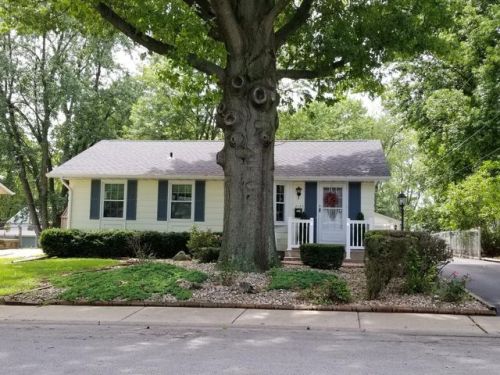 2137 Evandale Dr, Decatur, IL 62526-3434