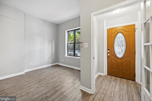759 17th St, Philadelphia, PA 19130-2834