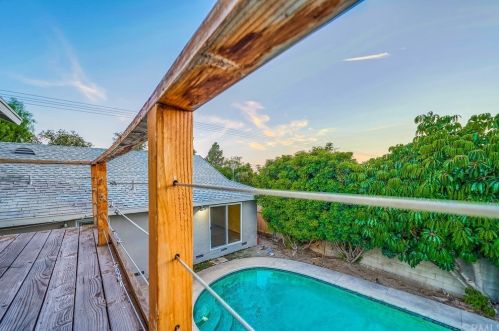 1283 13th St, Upland CA 91786-2966 exterior