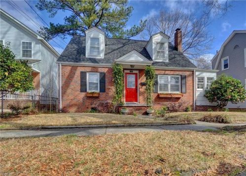 114 Leicester Ave, Norfolk, VA 23503-4312
