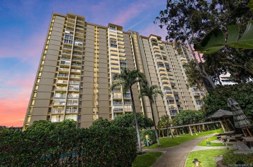 3161 Ala Ilima St, Honolulu HI  96818-3055 exterior