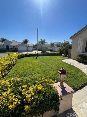 19389 Oak Creek Ln, Perris, CA 92570-6579
