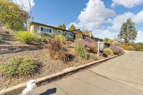 186 Paso Nogal Rd, Concord, CA 94523-1111