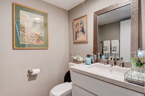 8476 Durango Way, Anaheim CA  92808-2382 exterior