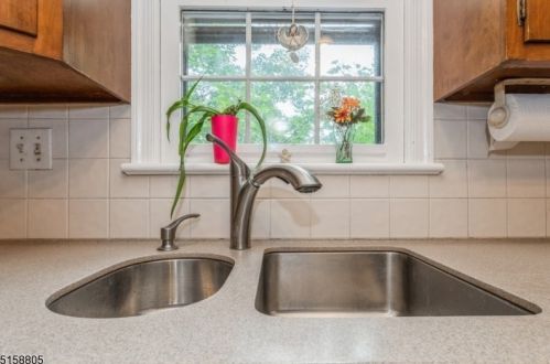 74 Goldfinch Dr, Hackettstown NJ  07840-3023 exterior