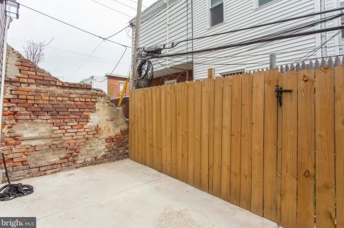 1243 24th St, Philadelphia PA  19121-4820 exterior