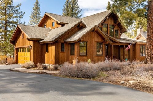 12193 Lookout Loop, Truckee, CA 96161-4528