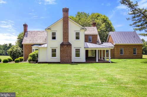 20707 St Louis Rd, Purcellville, VA 20132-4926