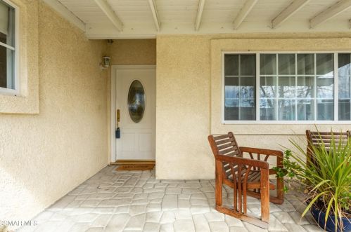 2356 Gloryette Ave, Simi Valley, CA 93063-3038