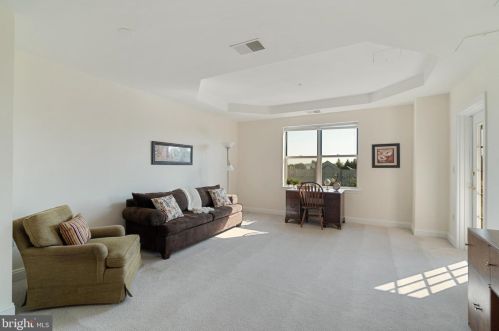 2435 Windrow Dr, Princeton, NJ 08540-5018