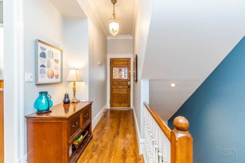 734 Briar Pl, Chicago, IL 60657-4515