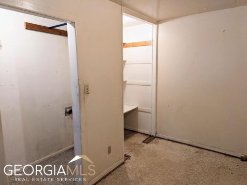 352 Harris Manor Dr, Atlanta GA  30311-2117 exterior