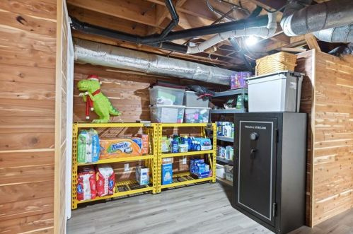 6930 Hunters Knl, Atlanta GA  30328-1763 exterior