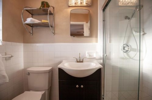 2502 Patricia Ln, Garland TX 75041-1442 exterior