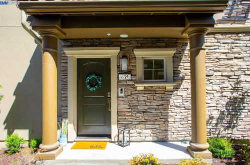 635 Alamo Ct, Mountain View, CA 94043-3676