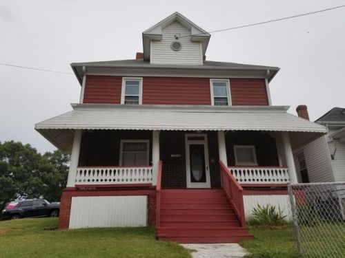 1202 Stewart Ave, Roanoke VA  24013-1530 exterior