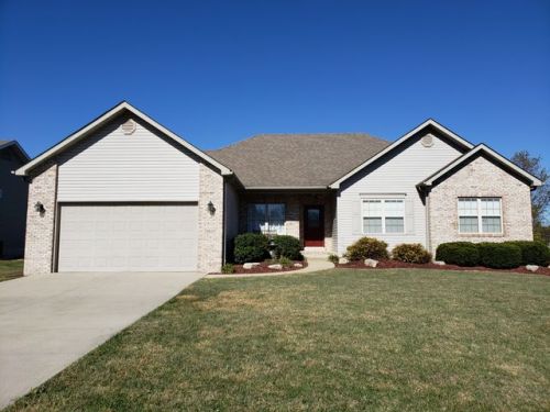 8828 Wildewood Dr, Worden, IL 62097-1280
