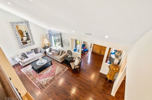 370 Yorkshire Cir, Anaheim CA 92808-1313 exterior