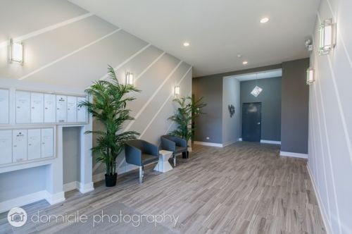 1317 Larrabee St, Chicago IL  60610-1745 exterior