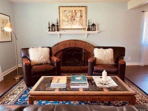 5355 College Ave, Riverside CA  92505-3122 exterior